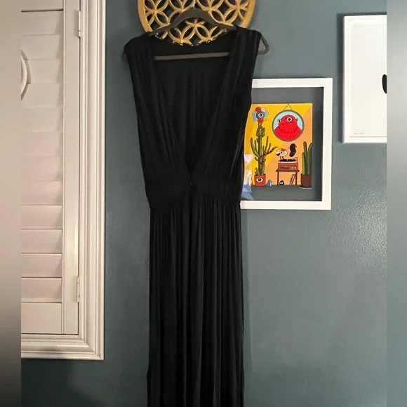 & Other Stories Women Black Plunge Scallop Neck Pleated Maxi Dress - Picture 7 of 8